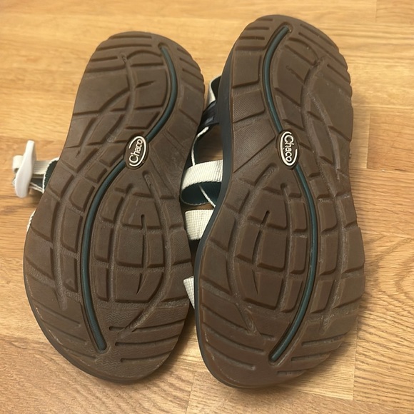 Chaco Banded Z/Cloud - Like New - Picture 5 of 6